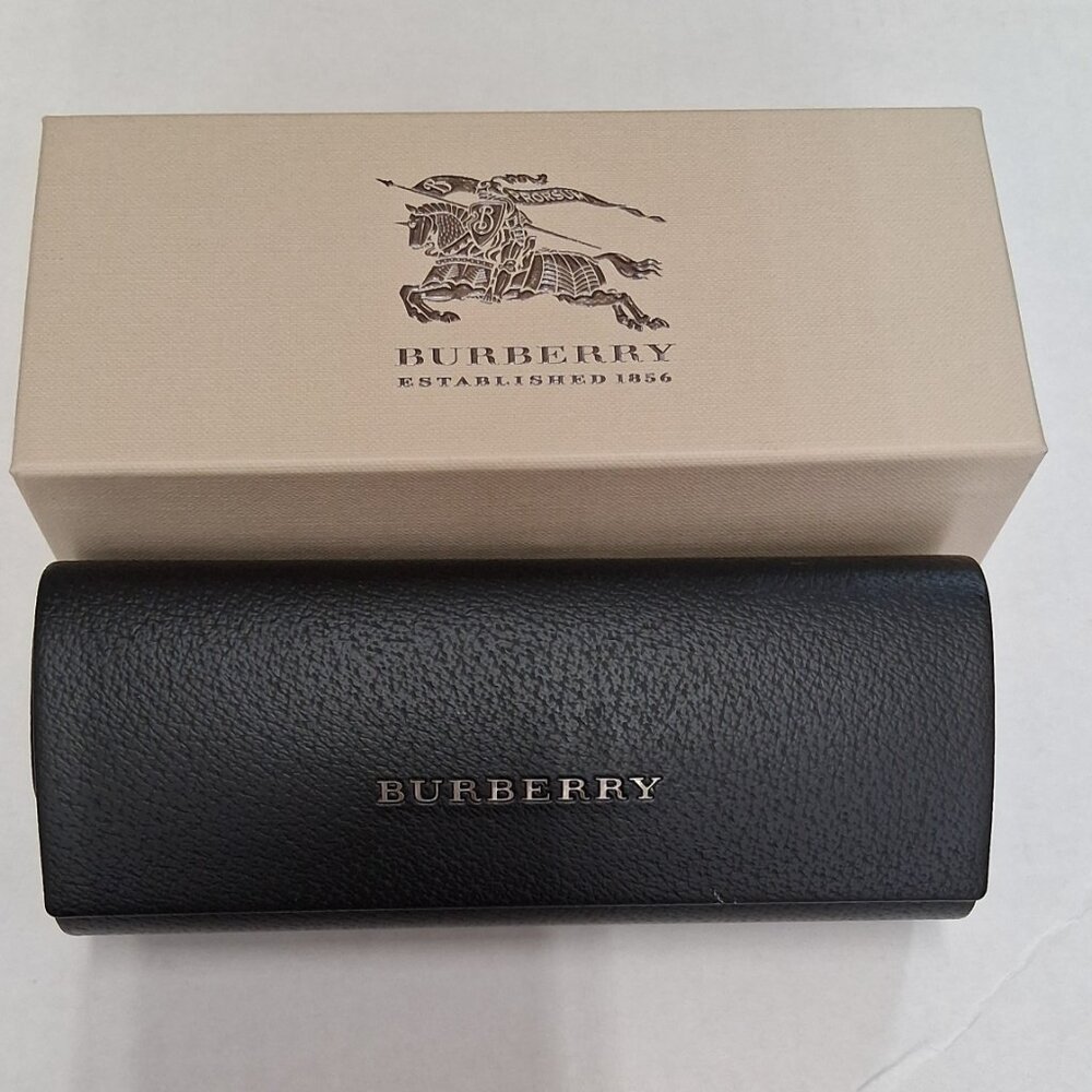 Burberry B4159 3403/8G Women’s Sunglasses Bordeaux/Gray 57mm New - Picture 5 of 5